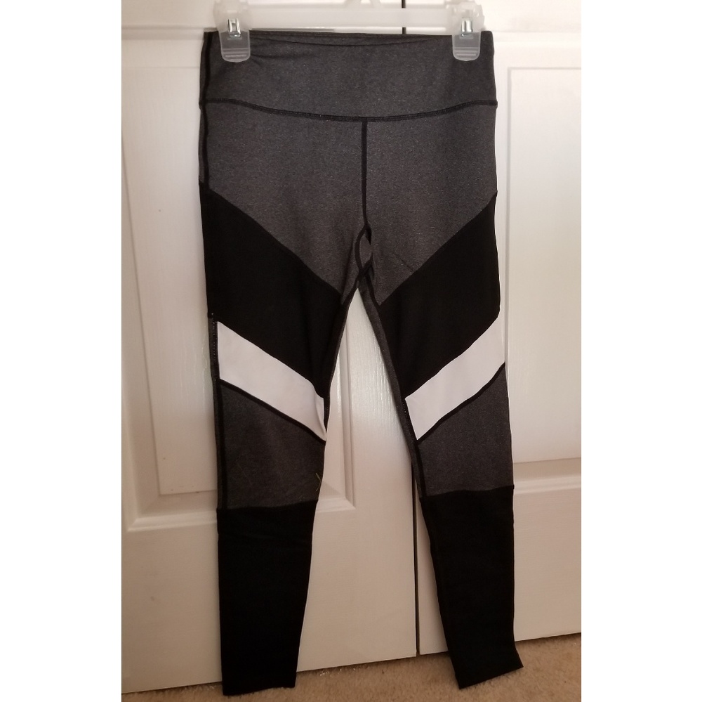 NWOT Workout Leggings